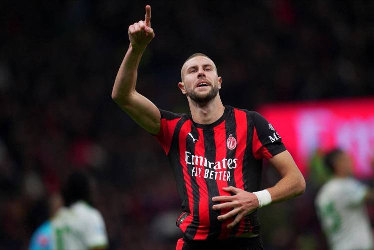 4射1传！帕夫进球数超米兰两中锋之和，切尔西开价4000万求购