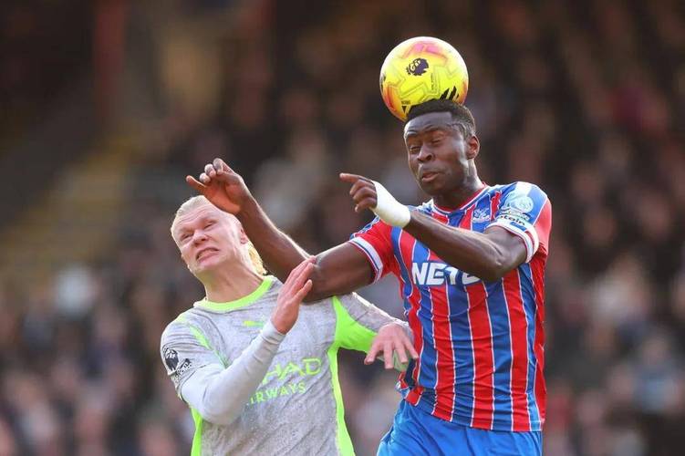 赫内斯:任命孔帕尼之前问过瓜帅的意见,瓜帅表示可以放心签他