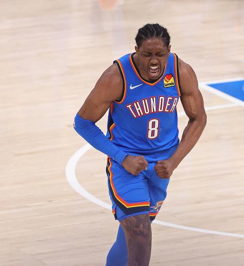 投篮命中率42.9%！哈滕：杰林威手感稳定高效打出了自信心