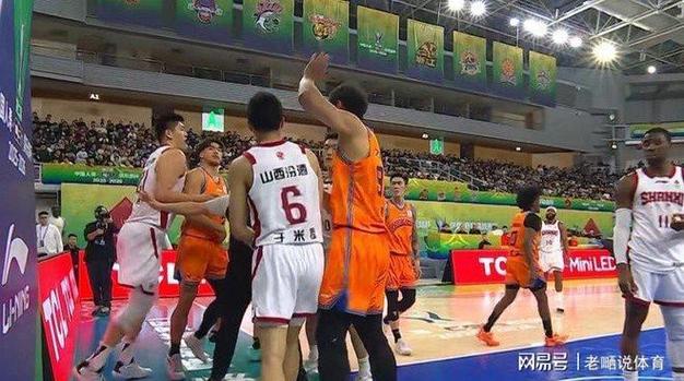 96比100负于上海队，山西男篮虽败犹荣