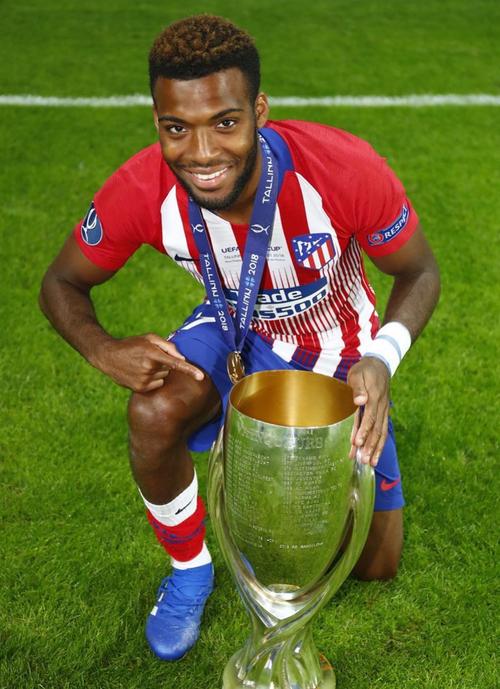 打进处子球并实现双响，杜埃成2017年勒马尔后法国队首人