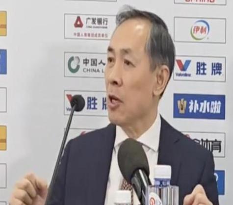 许利民：想把自己对篮球的体会传递给年轻人，看到球队的变化很高兴