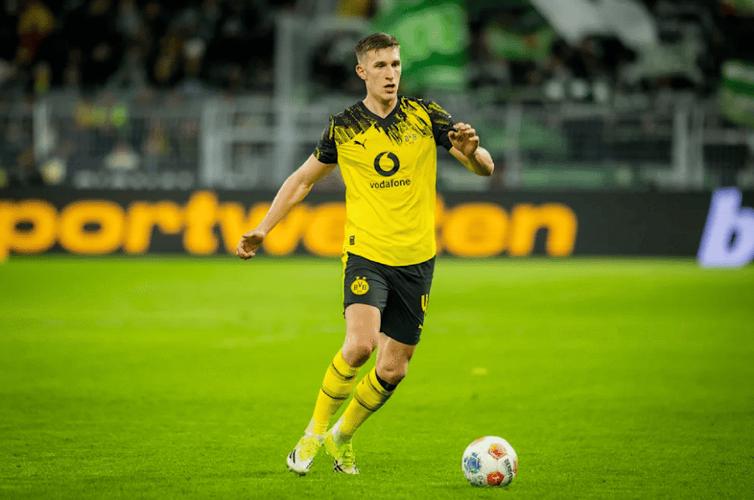 施洛特贝克:关于我和多特的续约即将敲定的消息完全不实