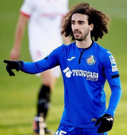 巴萨抛出橄榄枝库库雷利亚：确实难拒，但我得好好盘算下！