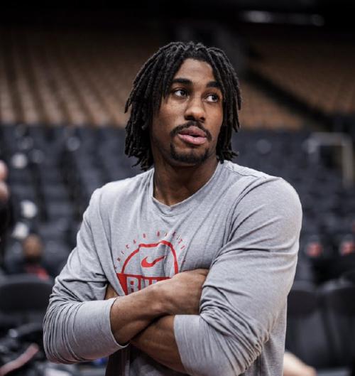 公牛官宣裁掉艾维!对球队做出有害行为此前曾公开承认患抑郁症