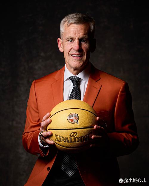 多诺万：确实很担心球员的心理健康问题我们一直尽所能去帮他们