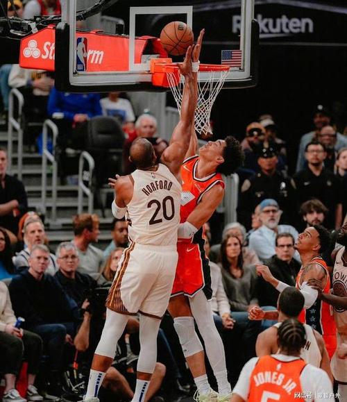 季后赛卡位战快船输给开拓者,加兰成功防住伦纳德,斯普利特笑了