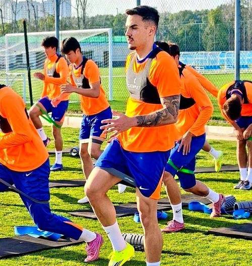 史松宸：球队需多磨合，需要时间领悟技战术