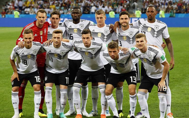 队报列无缘世界杯最佳11人:莱万、KK、索博、多纳鲁马在列