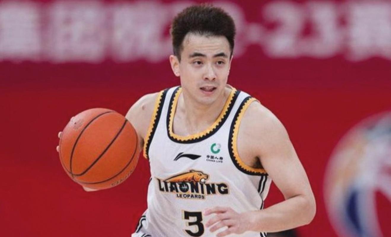 辽宁战胜新疆莫兰德贡献17分12篮板鄢手骐拿下16分赵继伟助攻11次阿不都得到13分_CBA直播