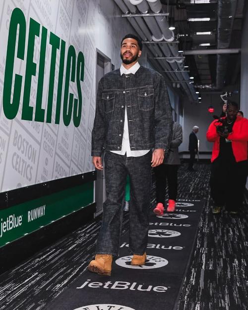 塔图姆25分18板11助！布朗43分7助！双探花这么打，东部要变天了