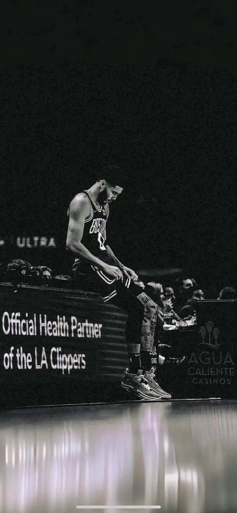 塔图姆25+18+11+2仍无缘今日最佳！对不起！文班创造80年NBA纪录