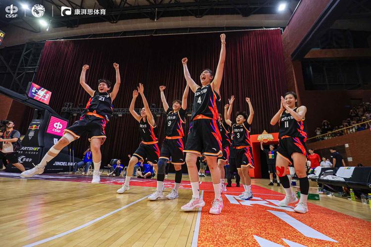 CUBAL女篮北京大学大胜河北工程董一诺24+6赵婧涵13+11