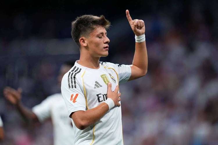 西甲球员月薪曝光:皇马两大球星并列第1,阿拉巴第3,莱万第4